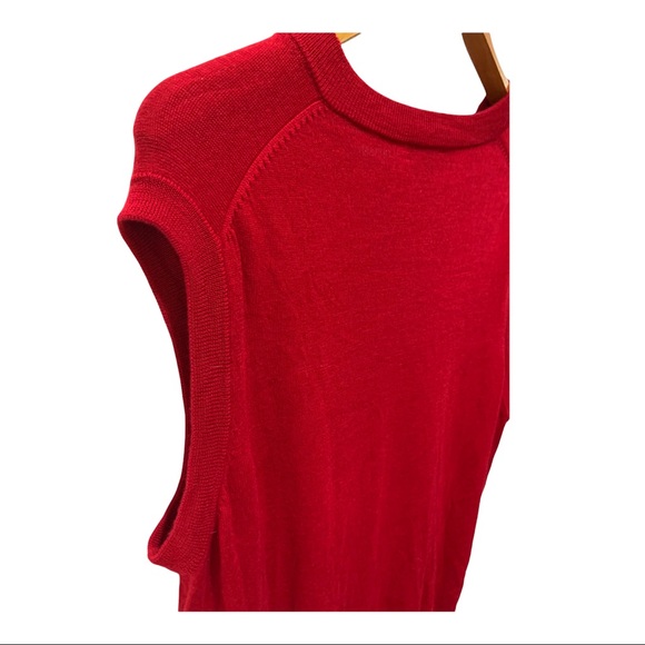 HART SCHAFFNER MARX 100% EXTRA FINE WOOL  RED RIBBED V-NECK SWEATER VEST - Picture 6 of 15